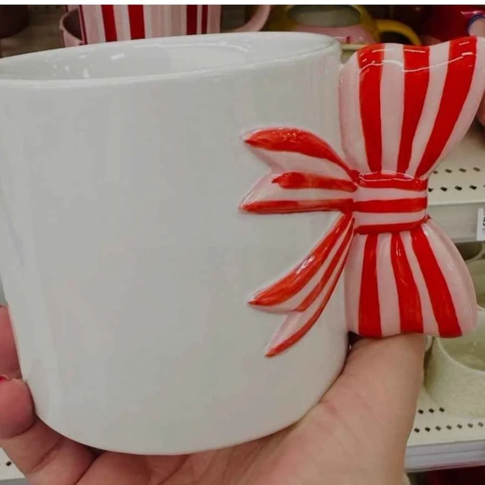 Stoneware‎ Bow Handle Mug 15 ounces white w pink/ red coquette girl birthday